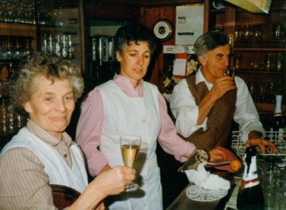  von links:  Tante Mine, Anita und Ernst 